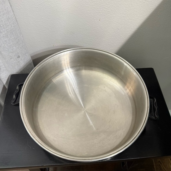 Flavor Seal 10 inch stainless steel Dome Lid dual handles - Picture 4 of 8